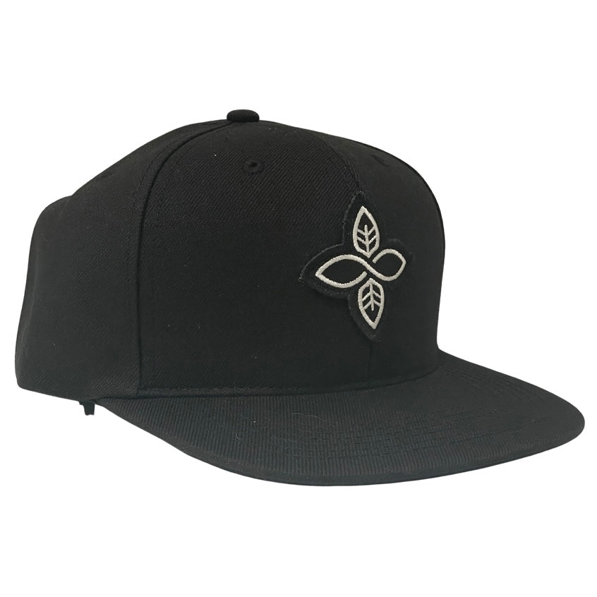 LEAF PATCH HAT